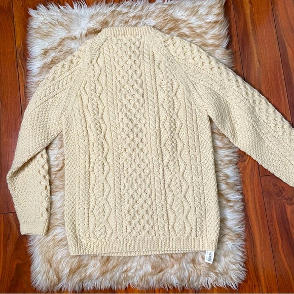 Hand made in Scotland chunky wool sweater - Picture 2 of 6